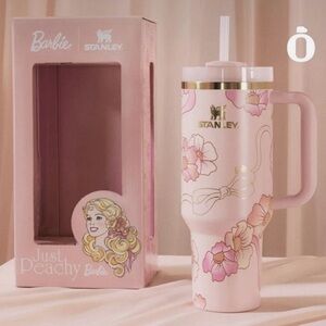 Stanley X Barbie Limited Edition ‘80S Peaches ‘n Cream 40oz Quencher New in Box